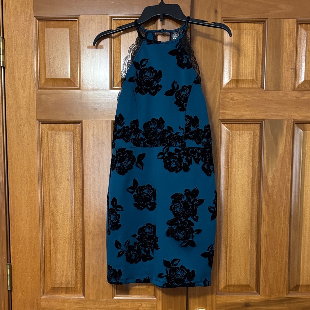 Trixxi Black Velvet Florals on Blue Keyhole Back Midlength Dress